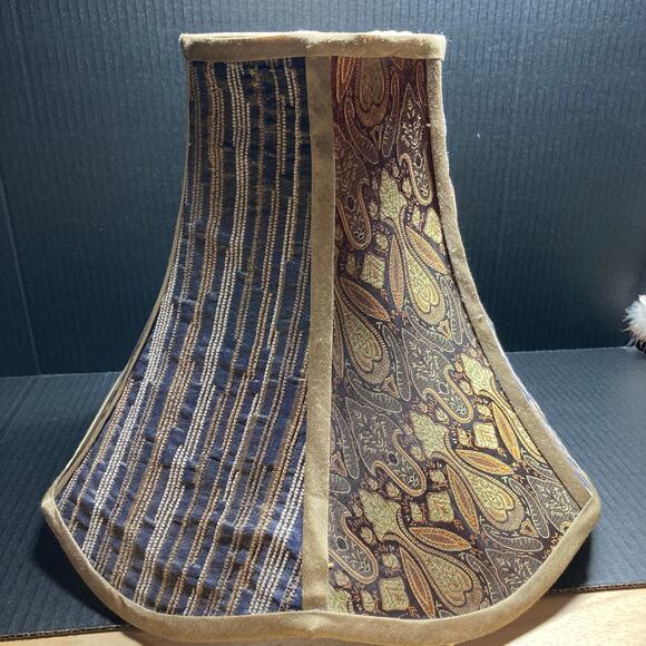 Vintage STIFFEL Multi color/patterned Fabric Bell Shape Lampshade. Pre-owned - Picture 3 of 10